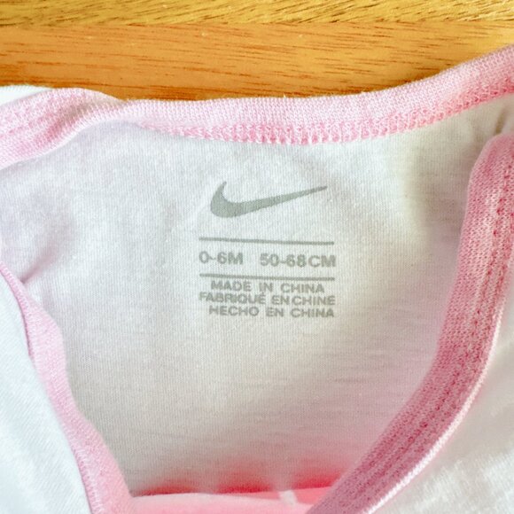 🧸 SALE! (5/$15, 8/$22, 12/$30) Nike bodysuit 0-6m baby girl onesie - Picture 5 of 5